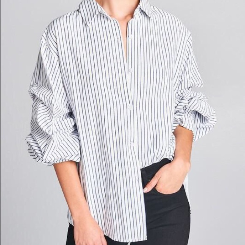 BUTTON ME UP TOP